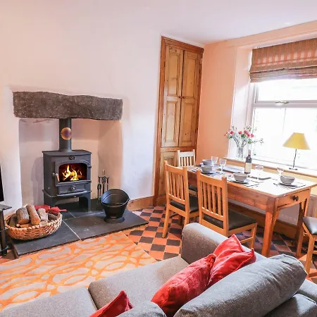 Field Cote * Staveley (Cumbria)